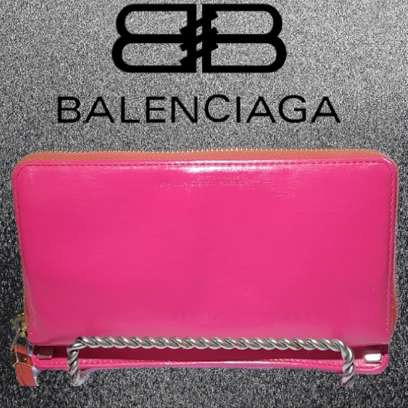 ⭐️BALENCIAGA In Restoration (Currently) - Picture 1 of 5